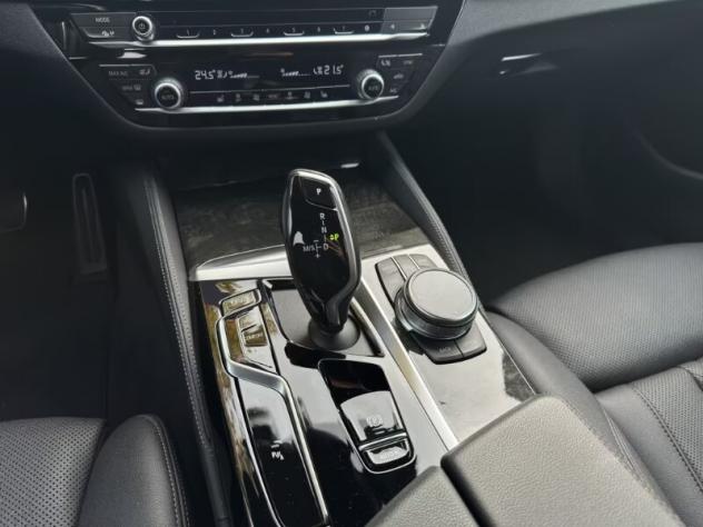 BMW Serie 5(G30/31/F90) 520d 48V Touring Msport - Foto 9