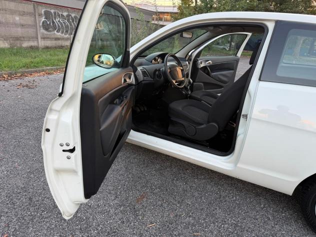 Lancia Ypsilon 1.2 Versus - Foto 9