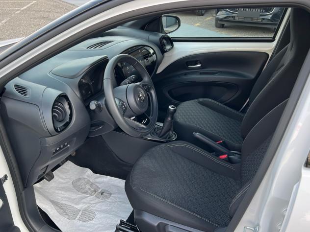 Toyota Aygo X 1.0B (72 CV) Lounge - Foto 9