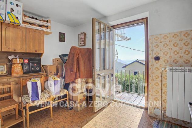Villa di 207 m² con più di 5 locali in vendita a Maccagno con Pino e Veddasca - Foto 13