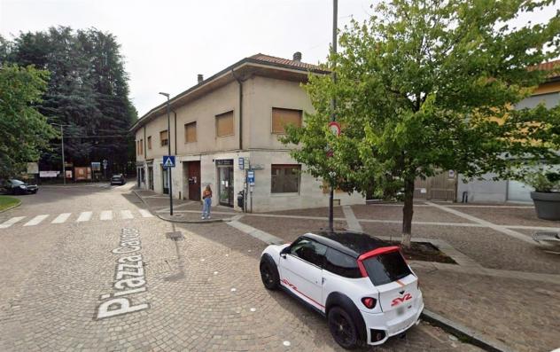 Negozio in Piazza Cavour a Meda