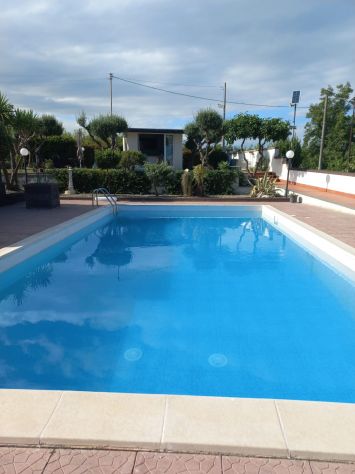 Casa privata con piscina giardino per feste private