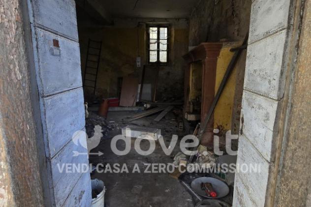 Rustico / Casale di 179 m² con 5 locali e posto auto in vendita a Sangiano - Foto 3