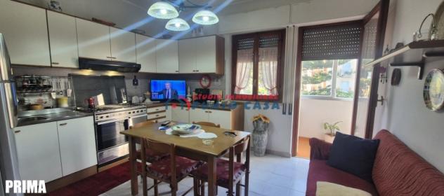 VIA ADRAGNA – Appartamento al 1°p c/a – 145 mq ca. – 4 vani + acc. + p.auto. Buone condizioni, ottimo contesto. Euro 145 mila CL F - Foto 4