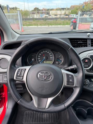 Toyota Yaris 1.5 Hybrid 5 porte Lounge - Foto 9