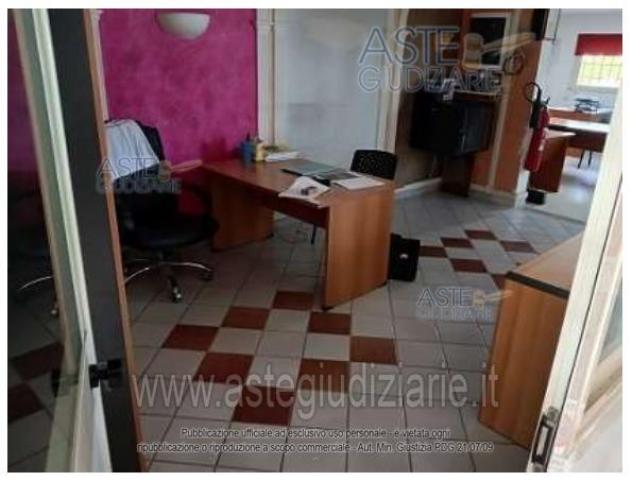 IMMOBILI-IMMOBILE COMMERCIALE-Via del Genio Civile 85 - Foto 8