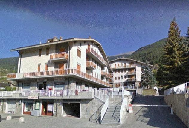 MONOLOCALE CON BALCONE PANORAMICO, POSTO AUTO IN GARAGE CONDOMINIALE, SKI BOX - Foto 2