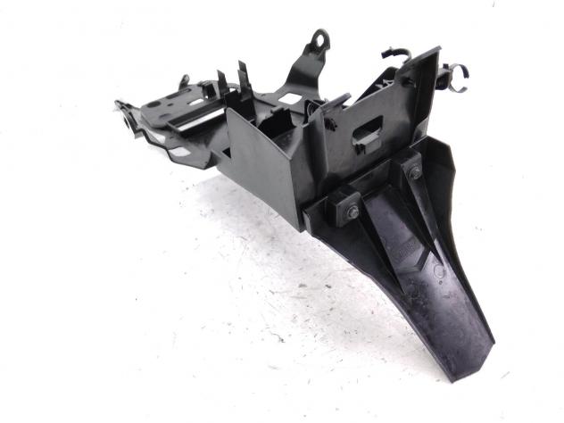 YAMAHA MT-03 A 320 CARENA SOTTOCODA PARAFANGO POSTERIORE INTERNO 2016 RH07K