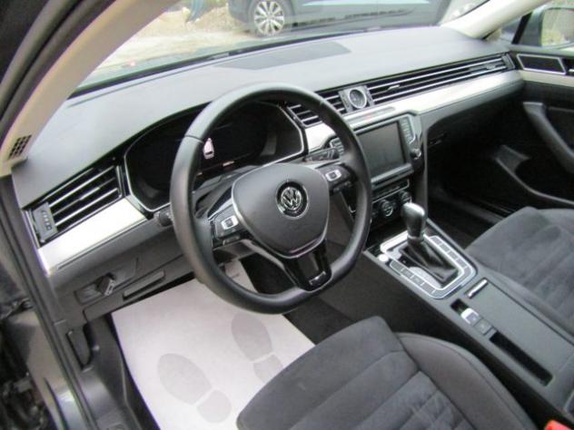 VOLKSWAGEN Passat Variant 2.0 TDi SCR Executive 4Motion DSG 4x4 140.000 KM rif. 23950022 - Foto 8