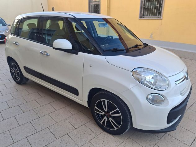 Fiat 500L 1.6 Mjt Lounge - Foto 2