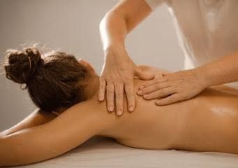 MASSAGGI RILASSANTI SOLO DONNE .....MASSIMA DISCREZIONE E RELAX. Tel:3793674253