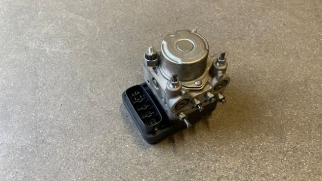 Centralina ABS Daihatsu Terios 1.5 benzina del 2010 (44510-B4020)