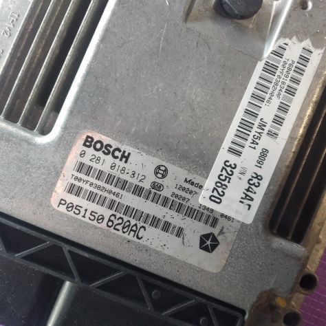 CENTRALINA MOTORE ENGINE ECU FIAT FREEMONT CODE 0281018312 0281018312 P05150620A - Foto 3