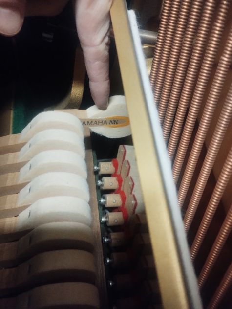 Pianoforte Yamaha U3 A seminuovo con trasporto e panca inclusi - Foto 4