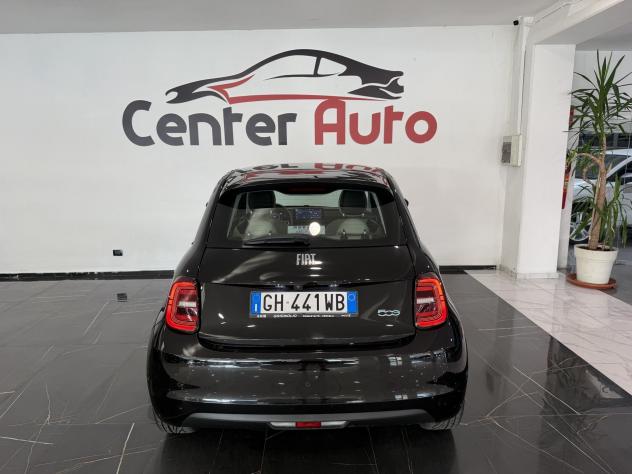 FIAT 500 Electric La Prima 3+1 - Foto 4