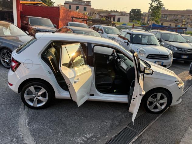 Fabia 1.0 MPI 75 CV Design Edition-unipro-rate- - Foto 10