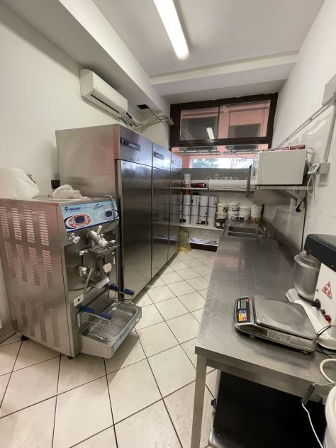 GELATERIA – PASTICCERIA ARTIGIANALE IN VENDITA A ROSATE - Foto 5