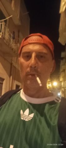 Cerco solo per stasera donna per compagnia per festino a Bari - Foto 3 Tel:3454486404