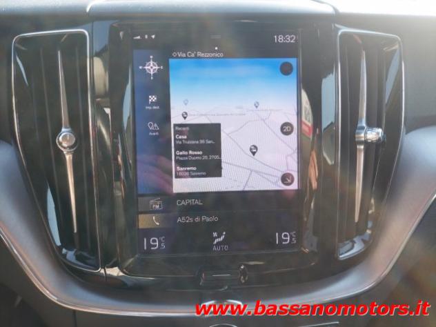VOLVO XC60 B4 (d) AWD Geartronic Momentum Pro rif. 23313361 - Foto 8