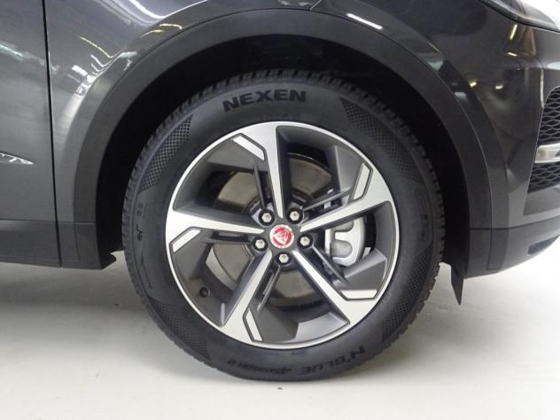 Jaguar E-Pace 2.0D I4 163 CV AWD Auto SE - Foto 9