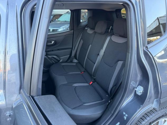 Jeep Renegade 1.6 MULTIJET 130CV LIMITED 2022 - Foto 6