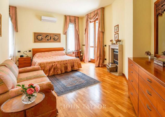 Villa di 840 m² con più di 5 locali e box auto doppio in vendita a Carimate - Foto 13