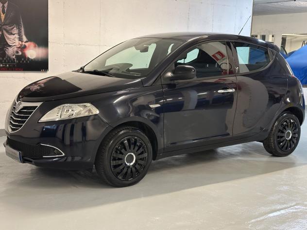 Lancia Ypsilon 1.2 69 CV 5 porte S&S Gold