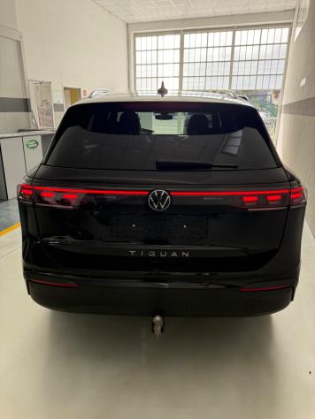 Volkswagen Tiguan 2.0 TDI 150 CV DSG Edition Plus - Foto 5