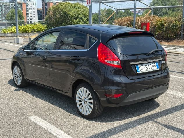 FORD FIESTA 6A SERIE anno 2010 gpl - Foto 3