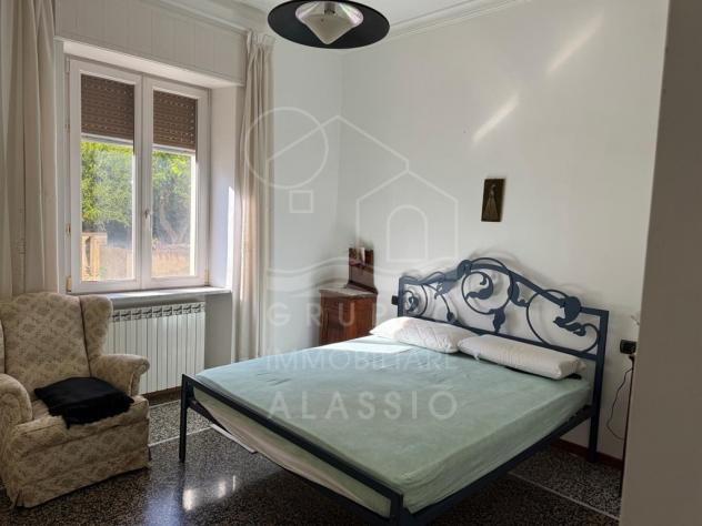 Alassio zona Parco fuor del vento ampio alloggio con mq. 400 di giardino, box e cantina sotto casa comodo al mare - Foto 4