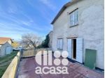 CASA SEMI INDIPENDENTE CON TERRENI AGRICOLI