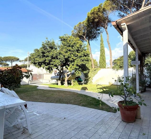 Villa indipendente con giardino all’Infernetto, ristrutturata 110% - A4 - Foto 4