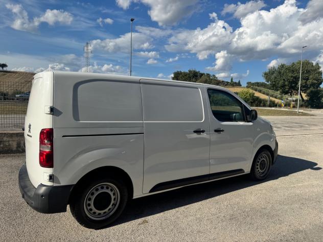 Peugeot Expert BlueHDi 120 S&S PL-TN Furgone Premium Standard - Foto 8