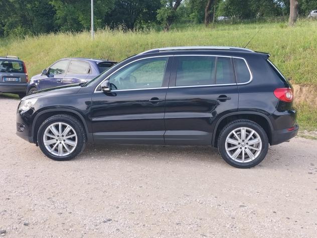 Volkswagen Tiguan 2.0 16V TDI DPF Trend & Fun (18) - Foto 4