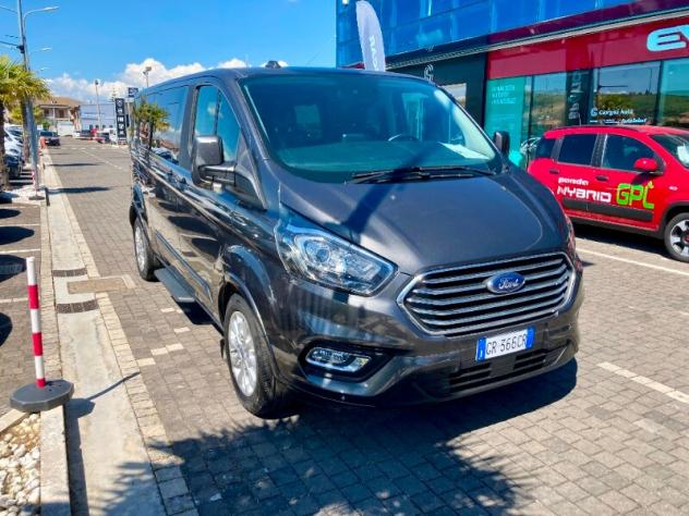 FORD Tourneo Custom 1ª s Tourneo Custom 320 2.0 EcoBlue 170CV aut. PL Titanium - Foto 8