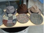 BERRETTI E CAPPELLI USATI COME NUOVI
