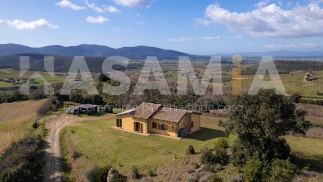 Villa in vendita a Magliano in Toscana