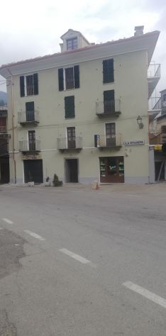 APPARTAMENTO IN VIU'- PIAZZA CENTRALE -AFFITTO ANNUALE O STAGIONALE