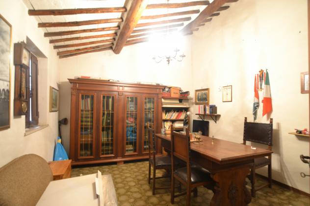 RUSTICO di 8 vani e di 300 mq (ALTOPASCIO - Ponte alla Ciliegia) rif. 3081 - Foto 19
