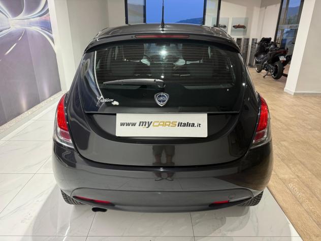 Lancia Ypsilon 1.2 69 CV 5 porte S&S Platinum - Foto 5