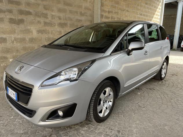 Peugeot 5008 1.6 BlueHDi 120CV Business