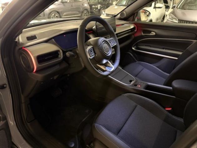 JEEP Avenger 1.2 Turbo 110 CV MHEV Summit rif. 23353537 - Foto 8