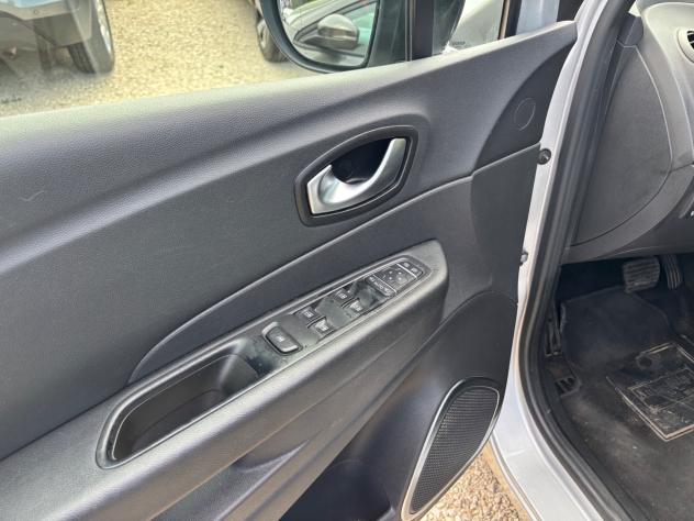 Renault Captur dCi 8V 90 CV EDC Initiale Paris - Foto 6