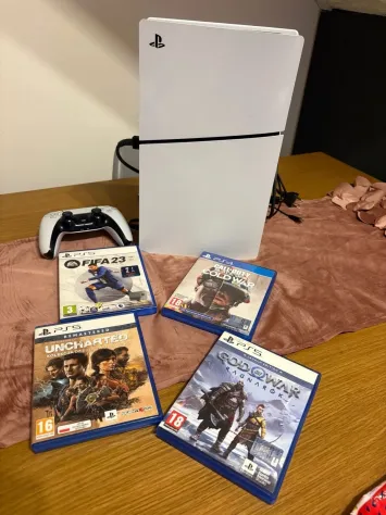 Sony PS5 Digital Edition Console - Bianco + 4 Giochi - Foto 2