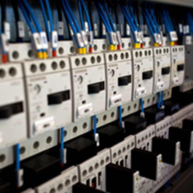 C.E. Costruzioni Elettriche - Foto 2