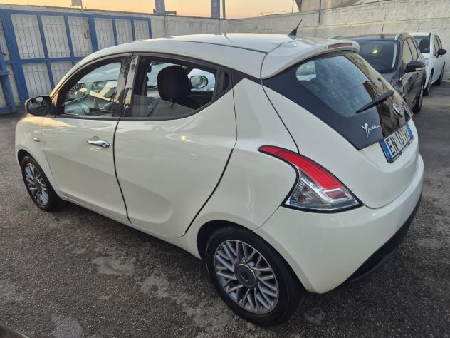Lancia Ypsilon 1.3 M.JET GOLD ANNO 2012 - Foto 3