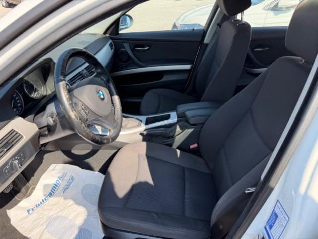 BMW 318 i cat Touring Attiva rif. 23829553 - Foto 8