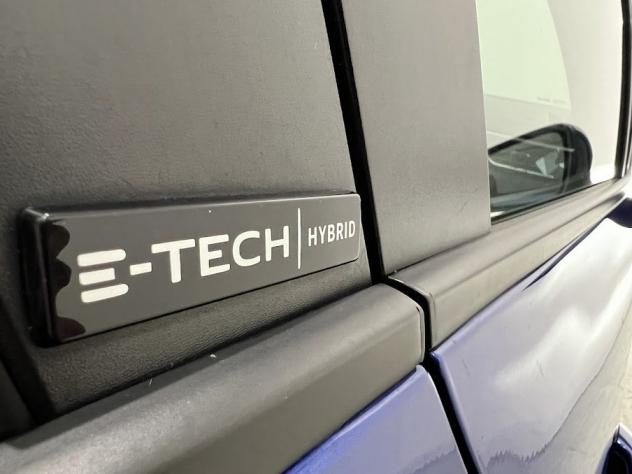 Renault Clio 1.4 Hybrid E-TECH FULL HYBRID INITIAL - Foto 10