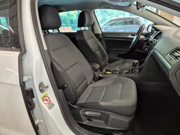 Volkswagen Golf 1.0 TSI 110 CV DSG 5p. Business ** tagliandi ** - Foto 7