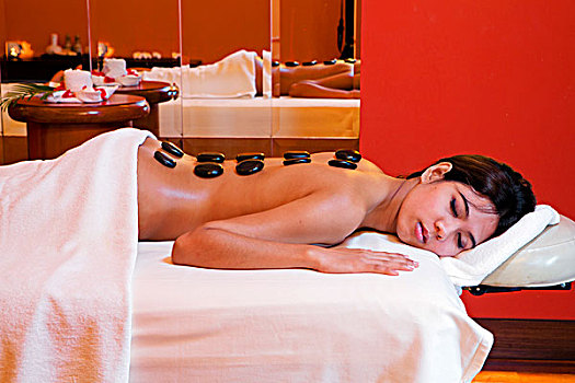 San Mauro a settimo RAGAZZA SEXI PER MASSAGGIO INDIMENTICABILE Tel :3533280923